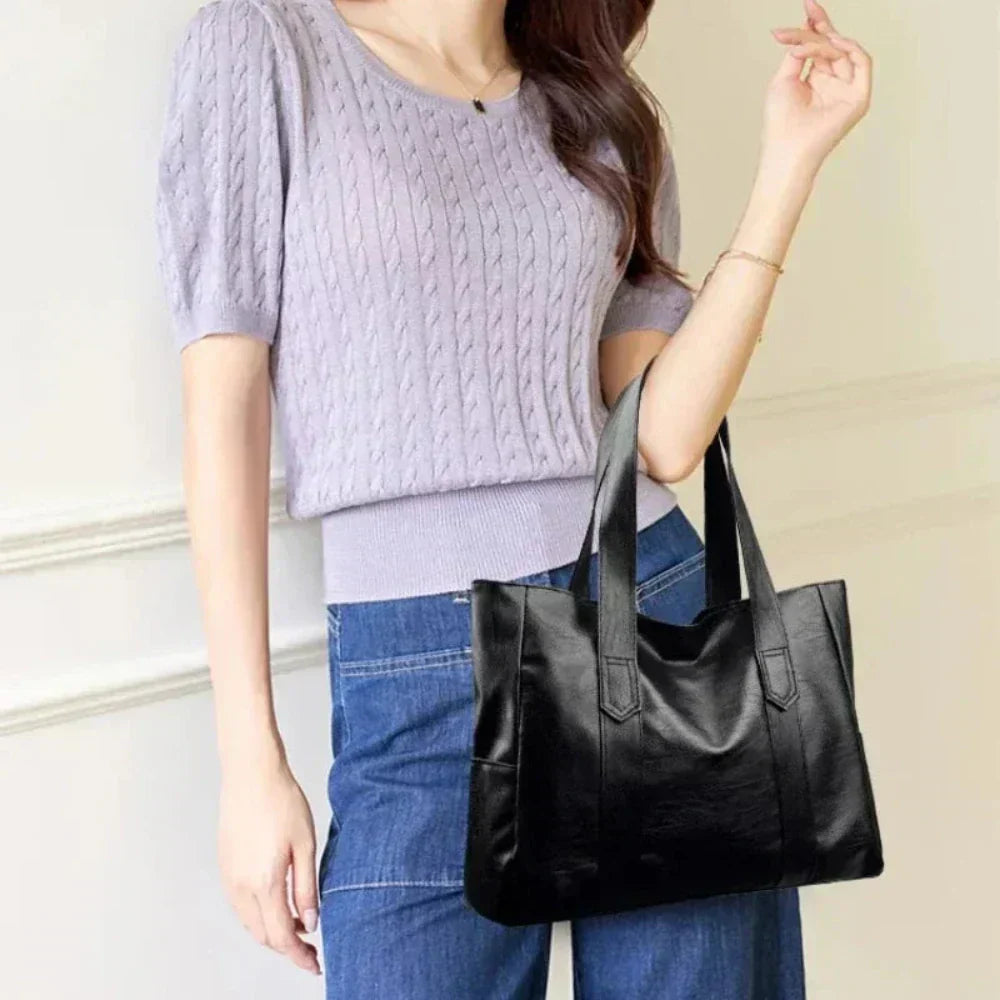 Sofia™ | Minimalist luxurious shoulder bag in a soft design.