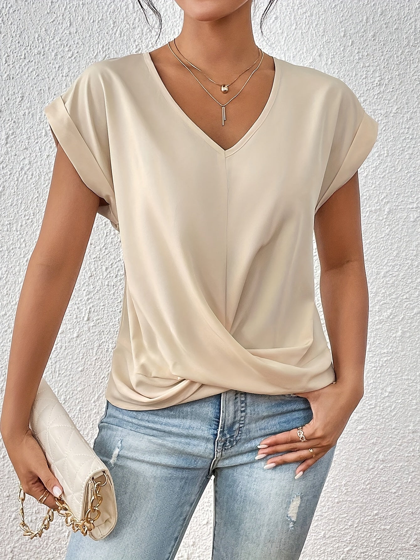 Emilie™ - V-neck Top with Knot Effect