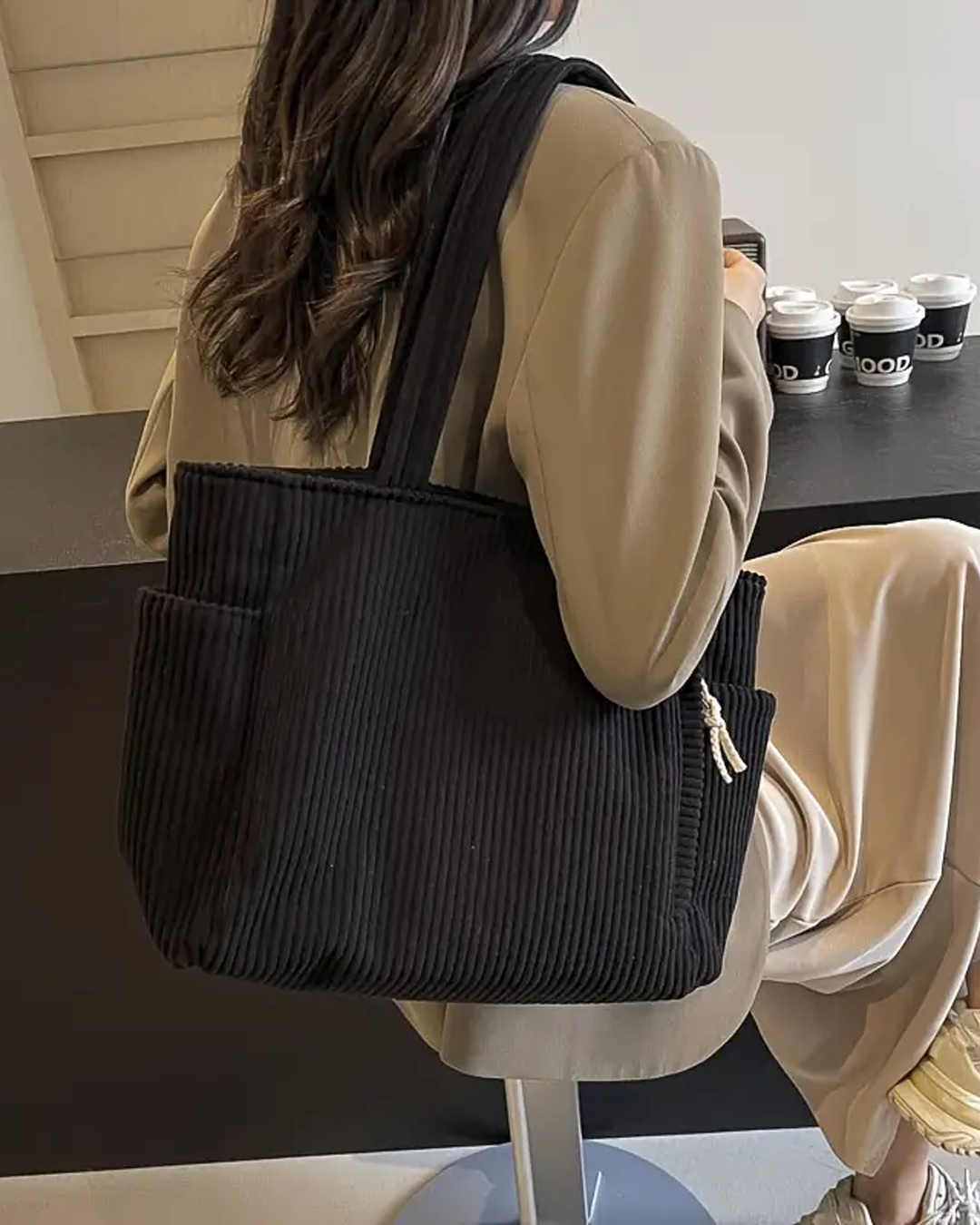Sofia™ | Stylish Casual Shoulder Bag with Drawstring Detail