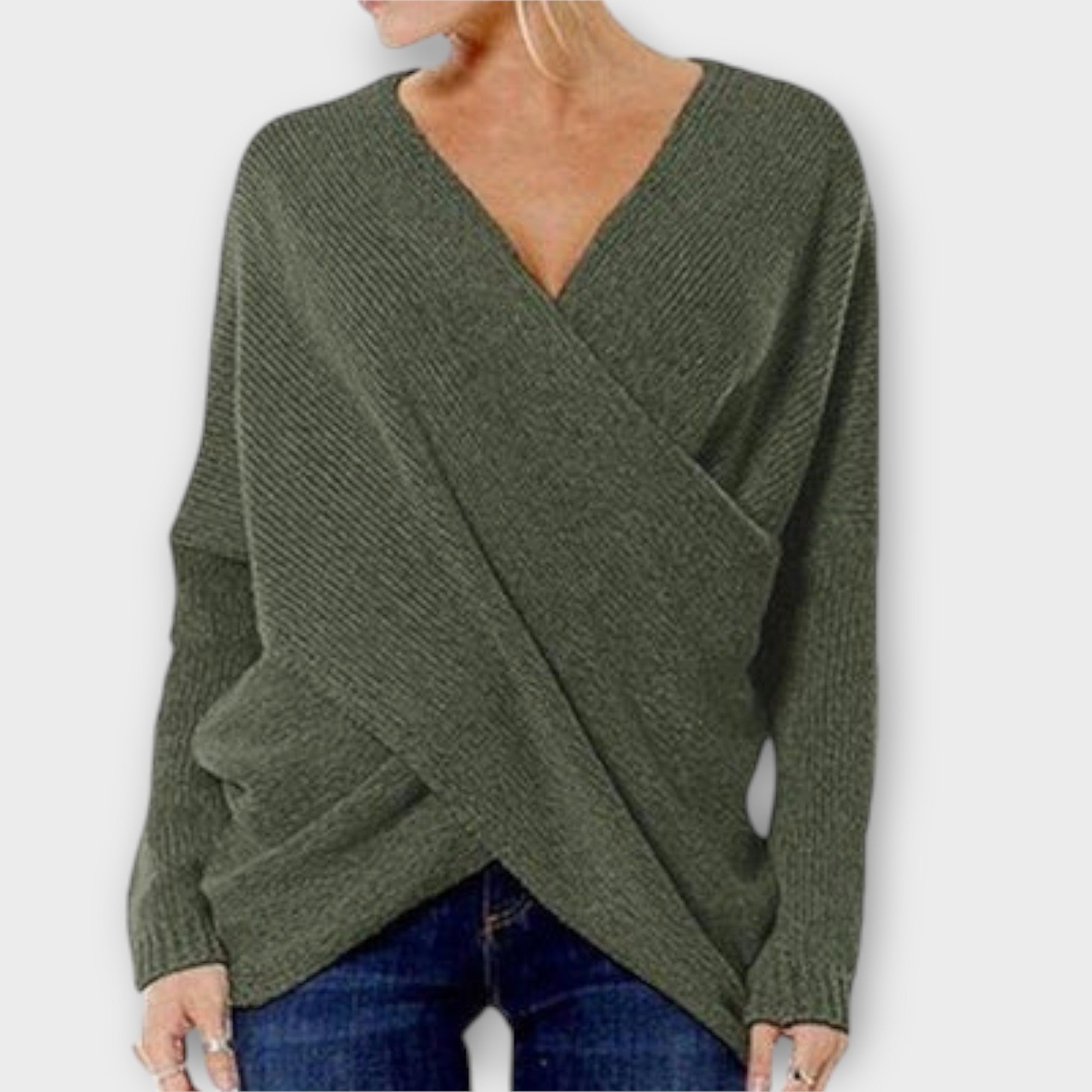 Aida™ - Elegant pullover with cross design
